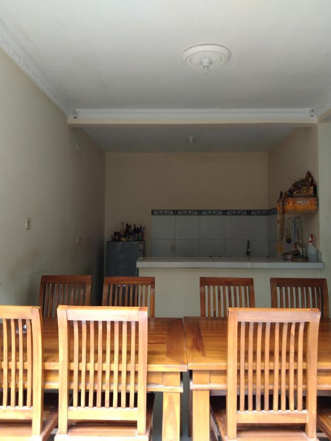 Pondok Aldi Hostel Amed Exteriör bild