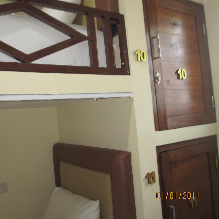 Pondok Aldi Hostel Amed Exteriör bild