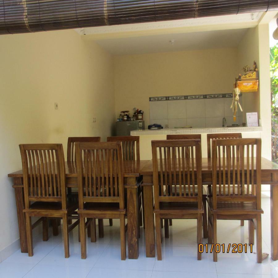 Pondok Aldi Hostel Amed Exteriör bild